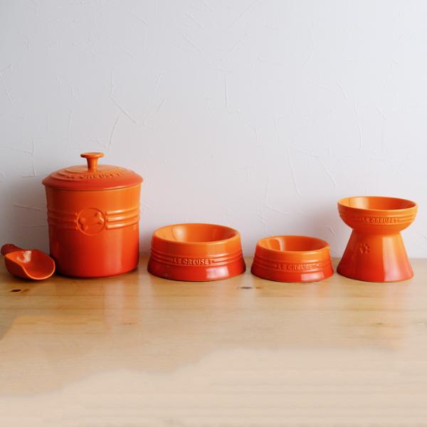 ル クルーゼ ペットフード コンテナー スクープつき Le Creuset 送料無料 アンジェ Web Shop 本店